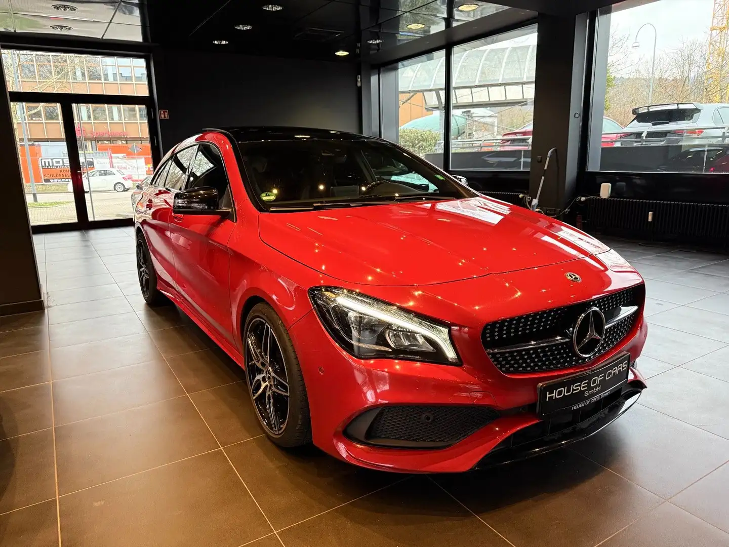 Mercedes-Benz CLA 200 Shooting Brake AMG*Pano*Ambiente*LED*Kam Piros - 2