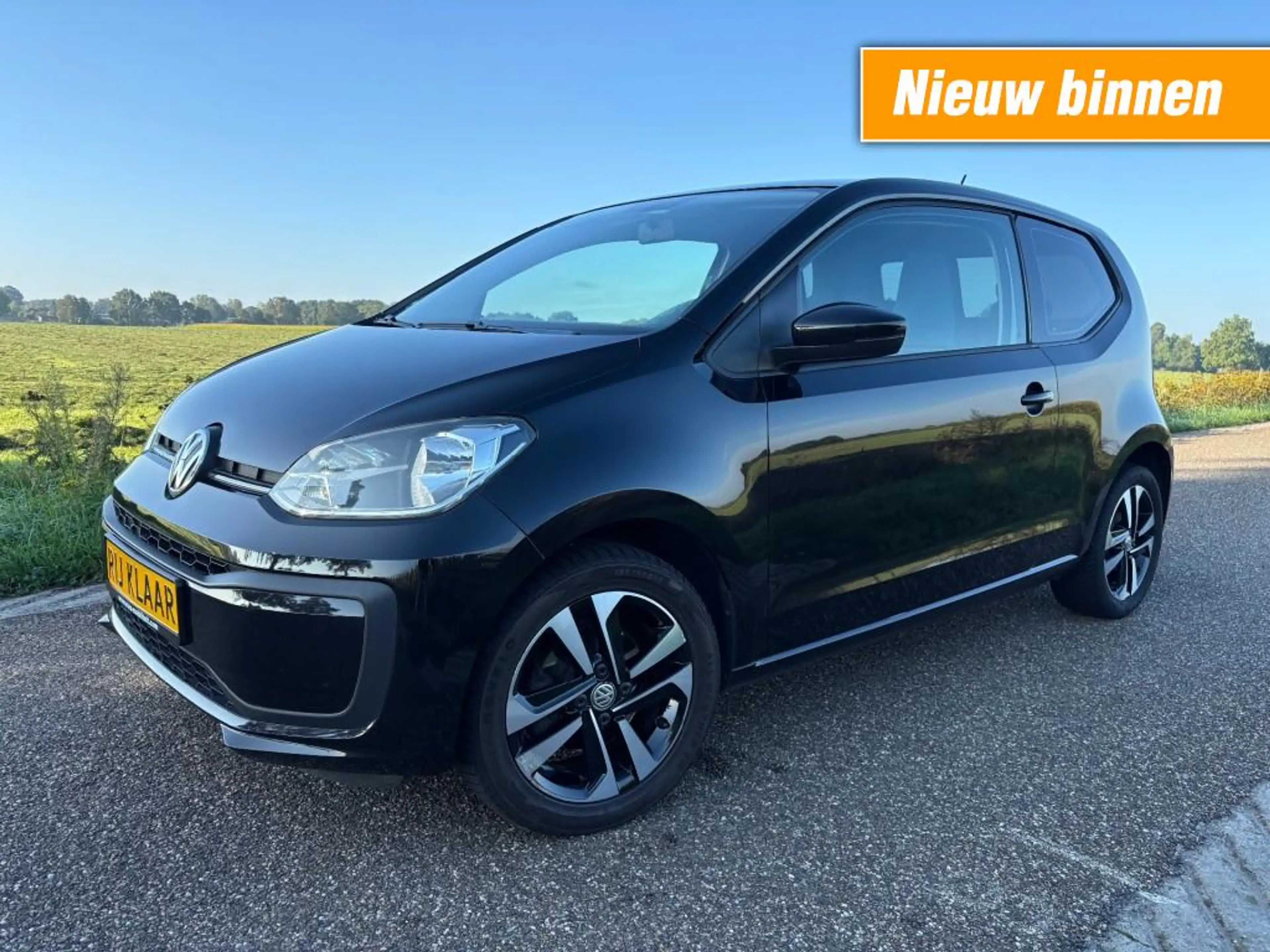 Volkswagen up! 1.0 / MOVE UP! / AIRCO / 2 JAAR APK / FACELIFT