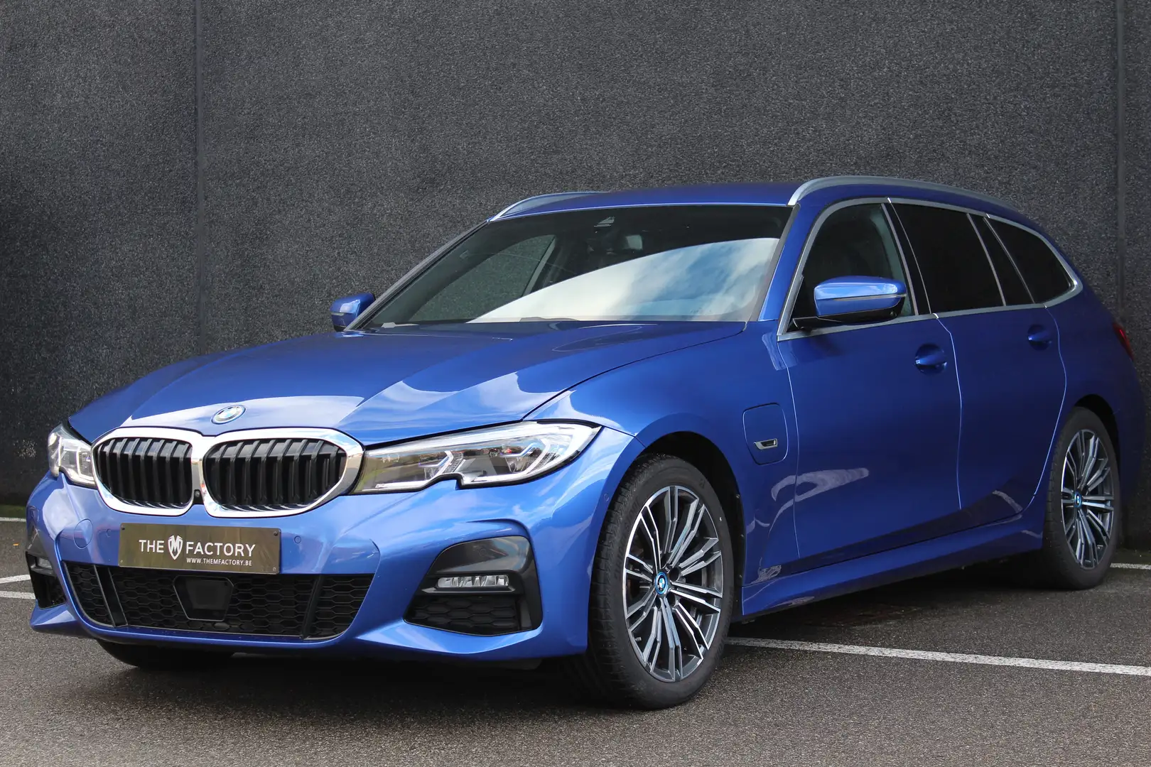 BMW 320 e Touring - M Pack - Laser - 360° Cam - Comfort Bleu - 1