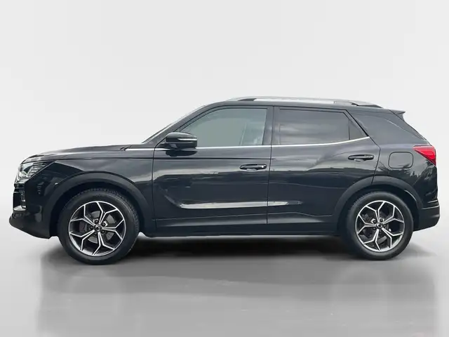 KGM Korando view 3