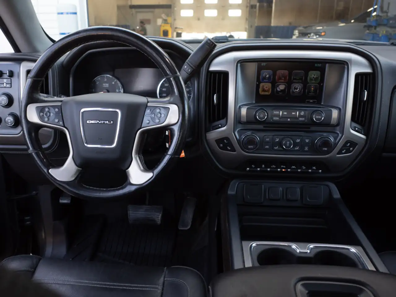 GMC Sierra 1500 снимка GMC Sierra 1500