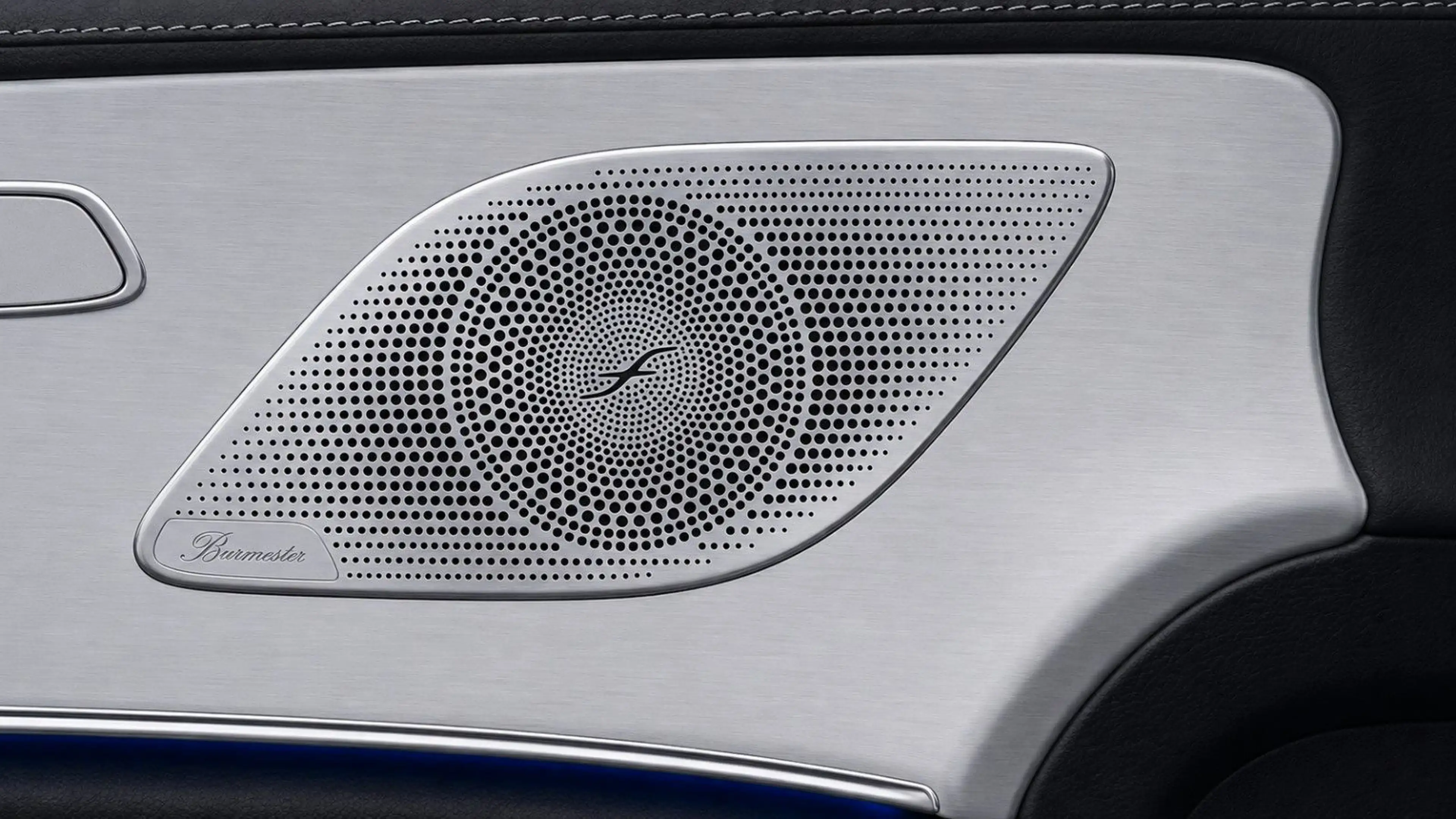 Mercedes-Benz CLS 400 d 4M AMG Distr. SHD RFK LED CarPlay — photo 16