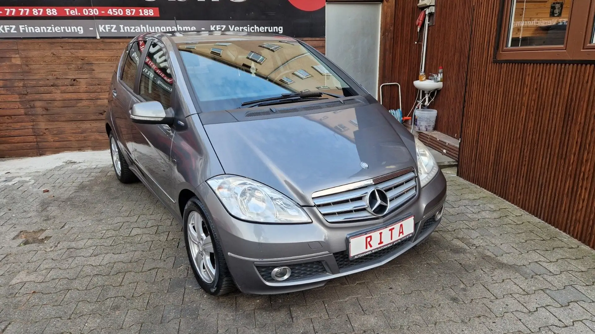 Mercedes-Benz A 180 A -Klasse A 180, Klima, SHZ, Isofix Grau - 1