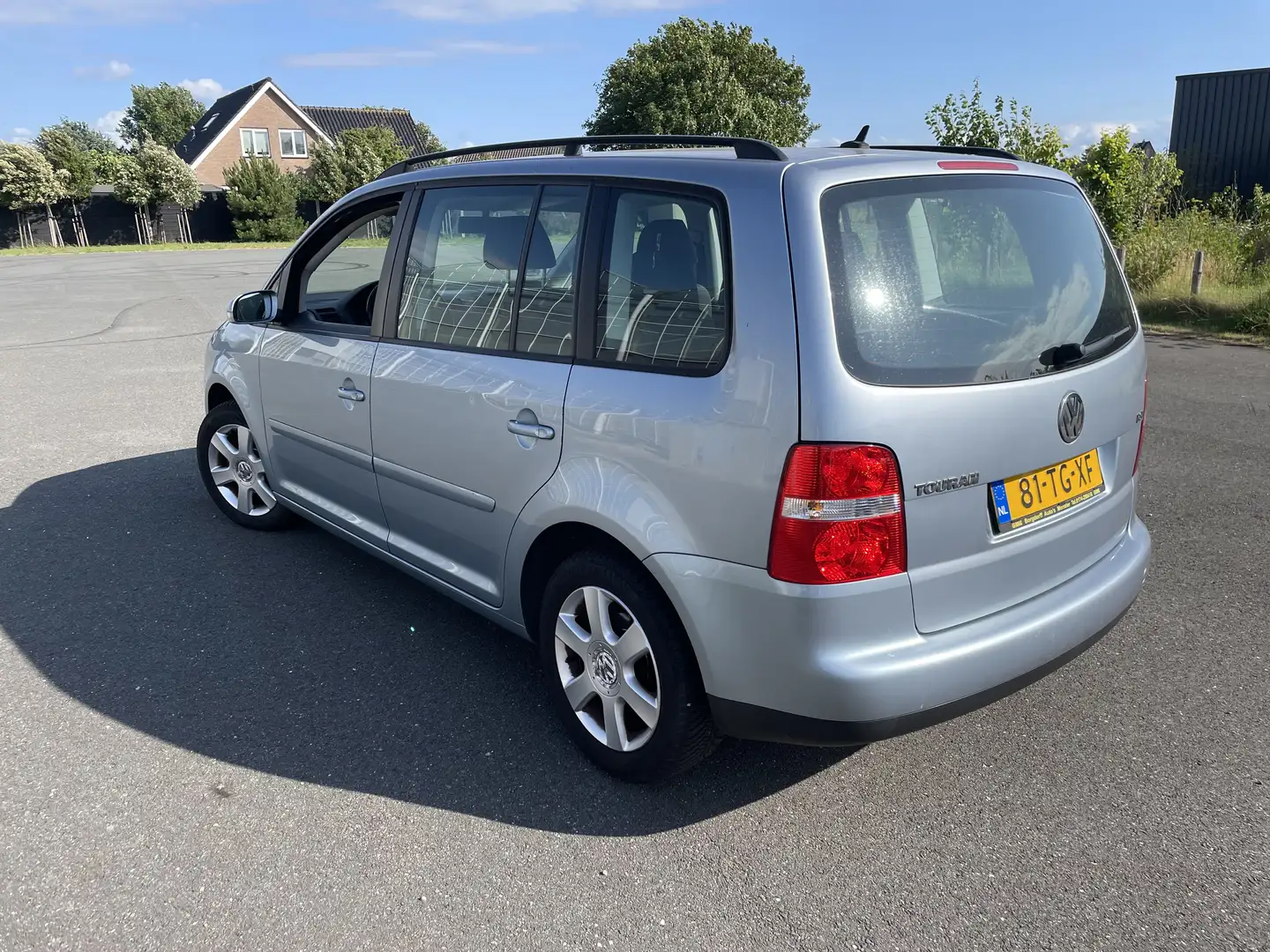 Volkswagen Touran 1.6-16V FSI Business Bleu - 2