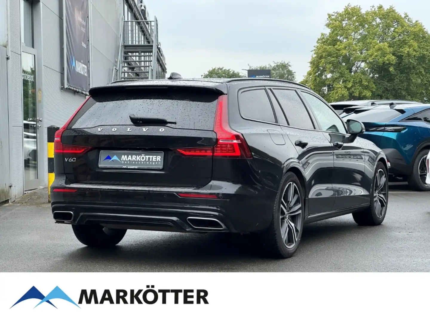 Volvo V60 T6 AWD Plus Dark Recharge CAM/ACC/SHZ/B&W Zwart - 2