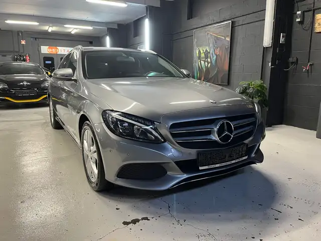 Mercedes-Benz C 180 MERCEDES C 180 **BOITE AUTO** 12MOIS DE GARANTIE**