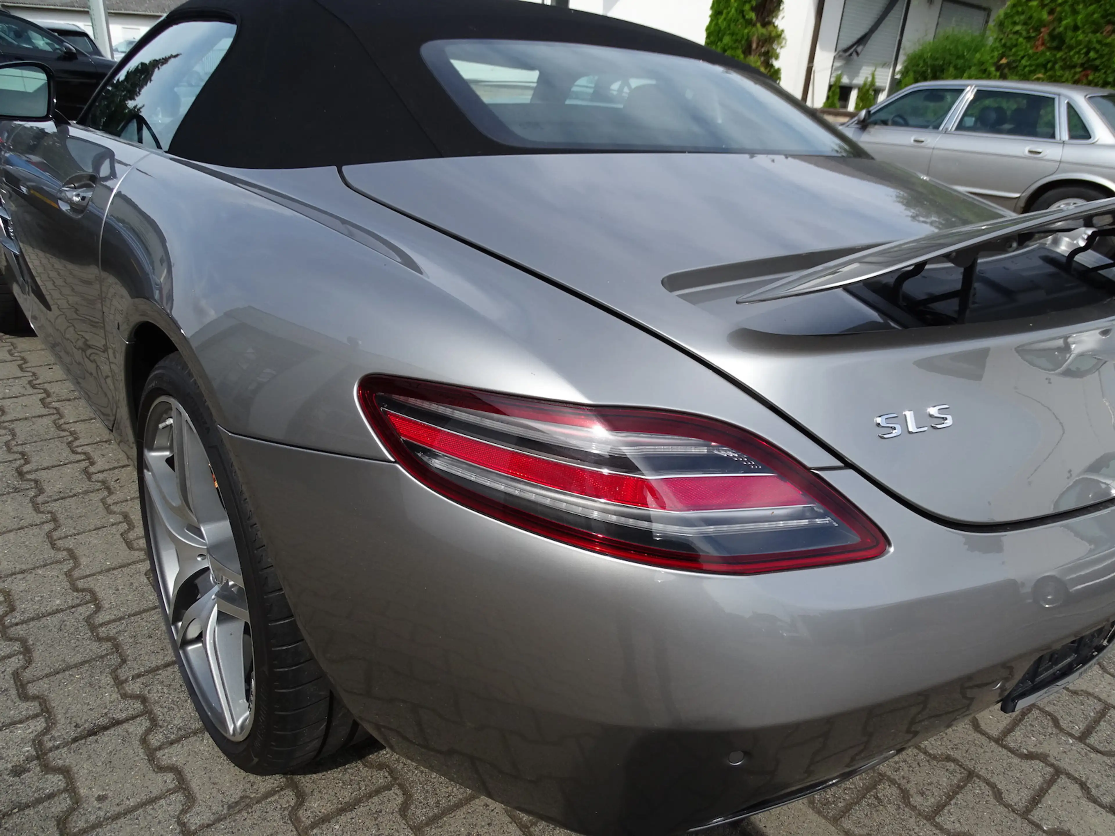 Mercedes-Benz SLS Roadster Alubeam, Keramikbremsanlage, Bang & Olufs — photo 12