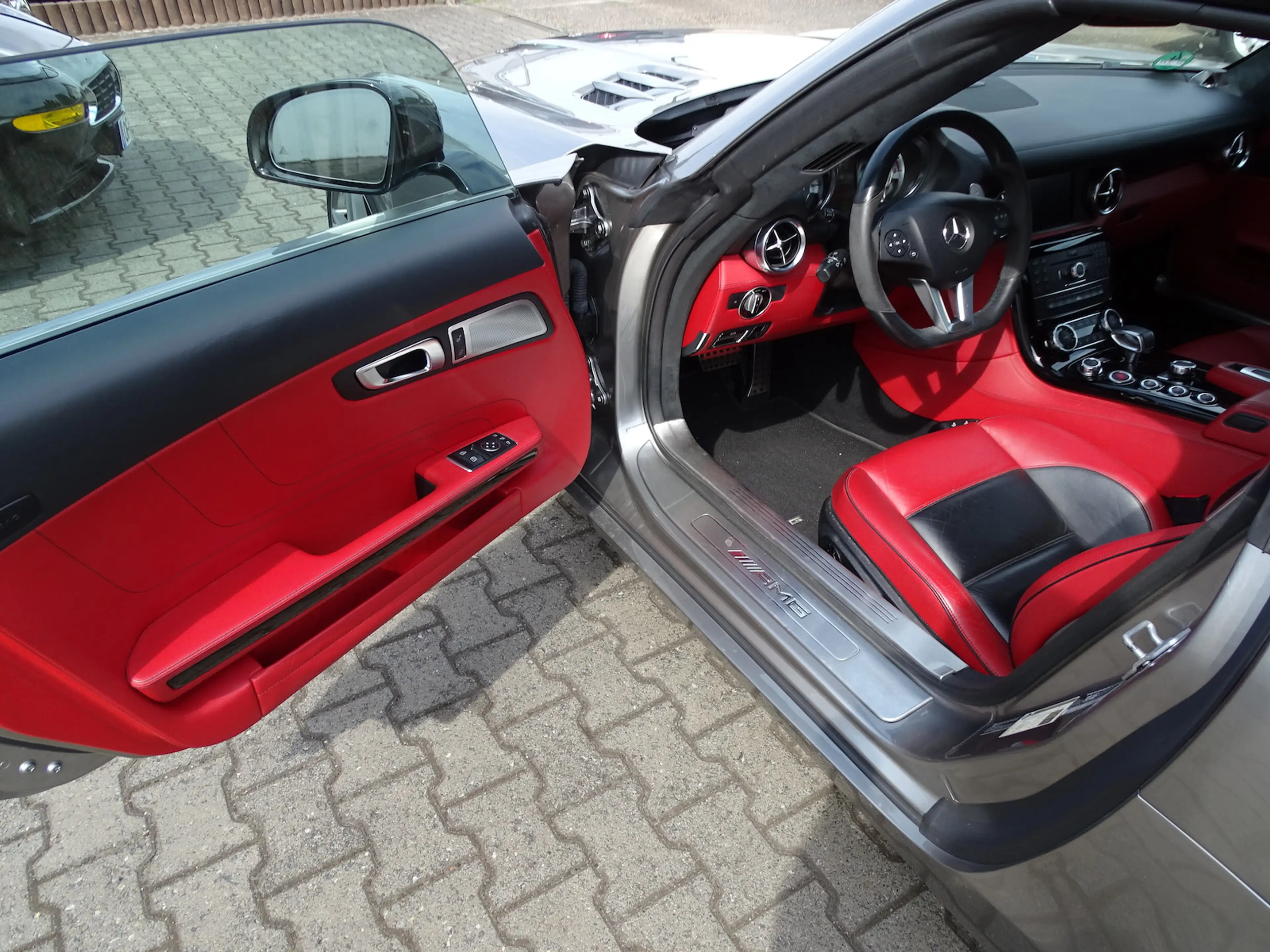 Mercedes-Benz SLS Roadster Alubeam, Keramikbremsanlage, Bang & Olufs — photo 15