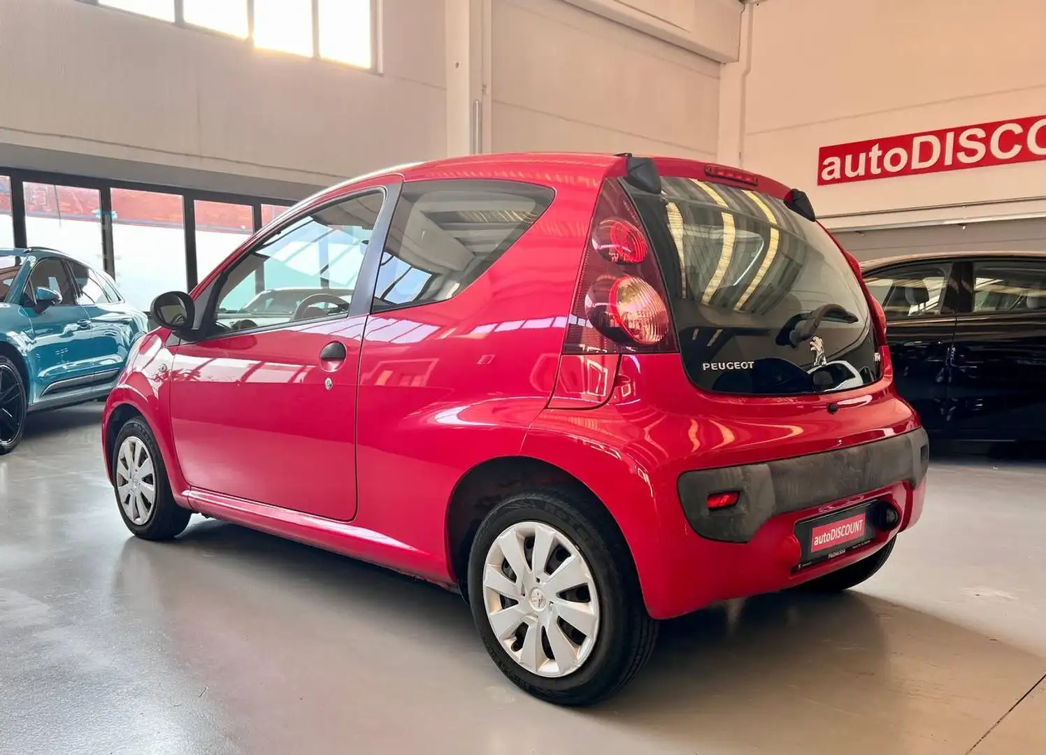 Peugeot 107 107 2012 3p 1.0 12v Active Rouge - 2