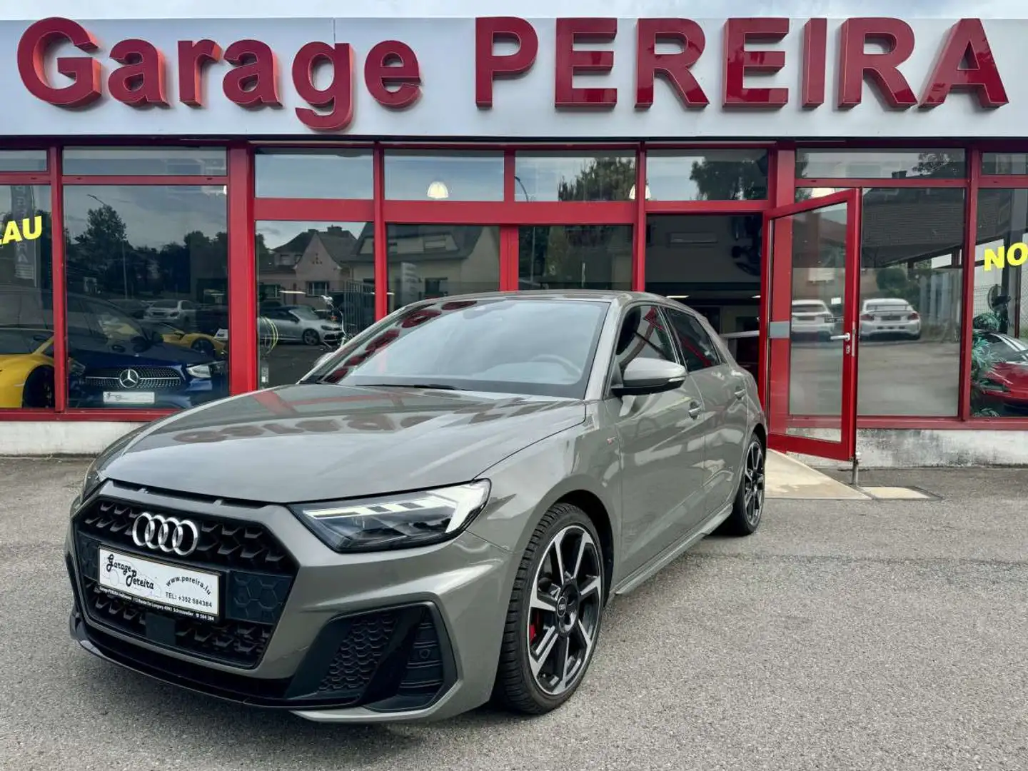 Audi A1 40 TFSI S-TRONIC SPORTBACK 3X S-LINE CUIR NAVI 1 H Gris - 2