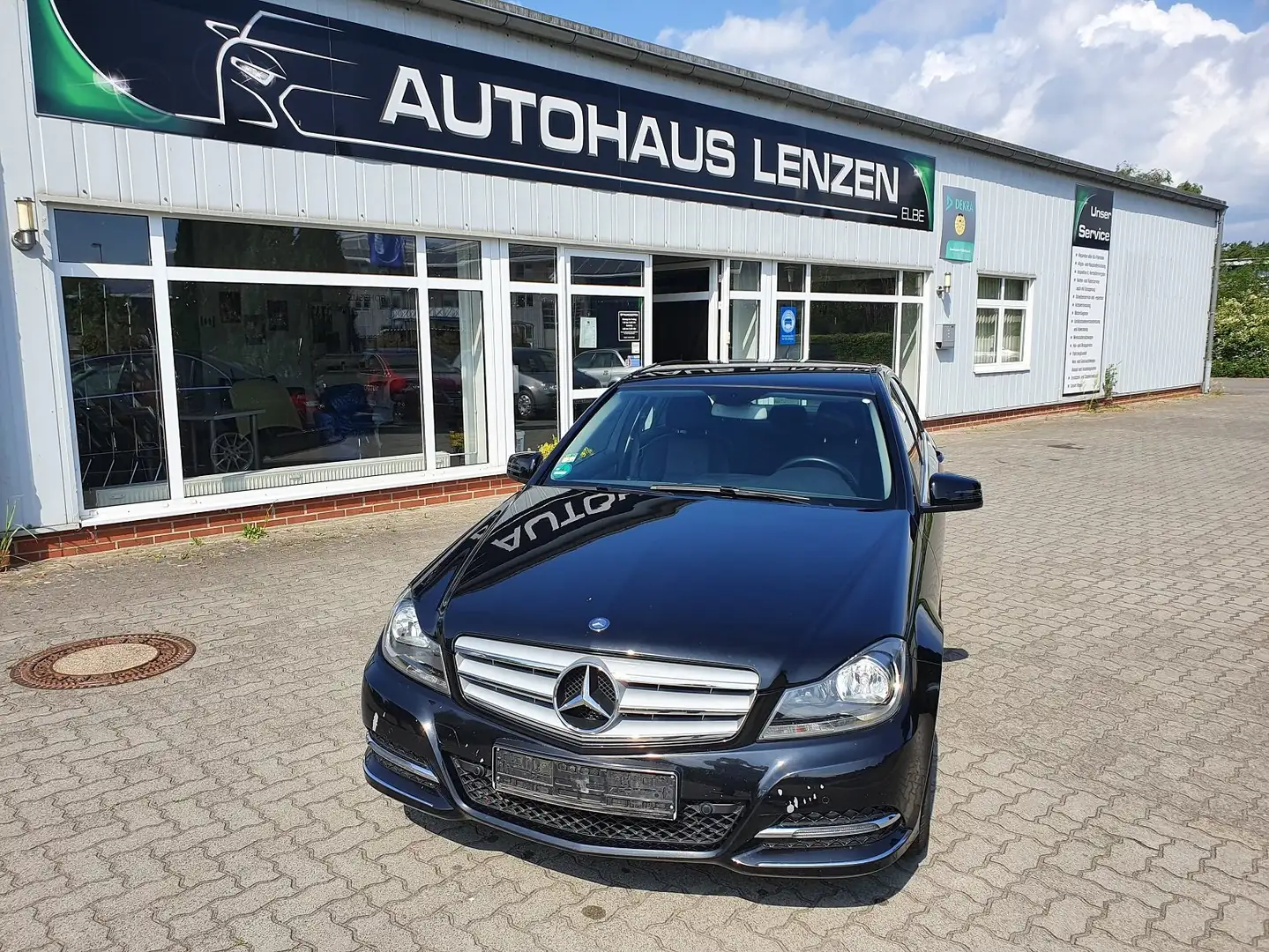 Mercedes-Benz C 180 (BlueEFFICIENCY) 7G-TRONIC Avantgarde Schwarz - 1