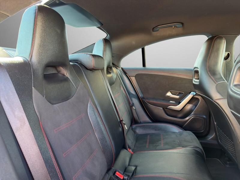Mercedes-Benz CLA 180 d Limousine Aut. *AMG, 18", LED, ALCANTARA, RFK* — photo 13