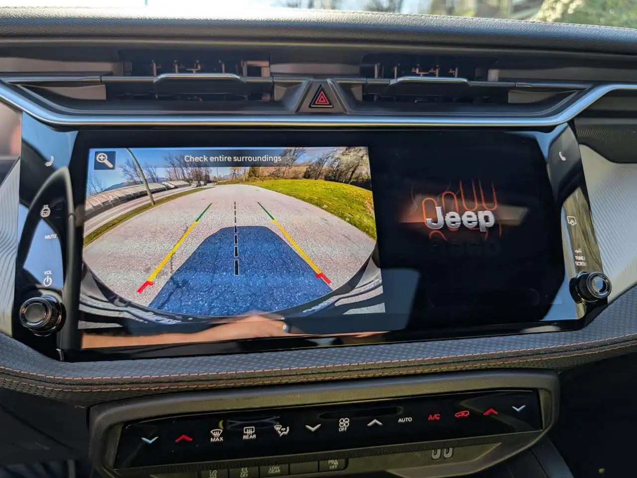 Jeep Cherokee снимка Jeep Cherokee