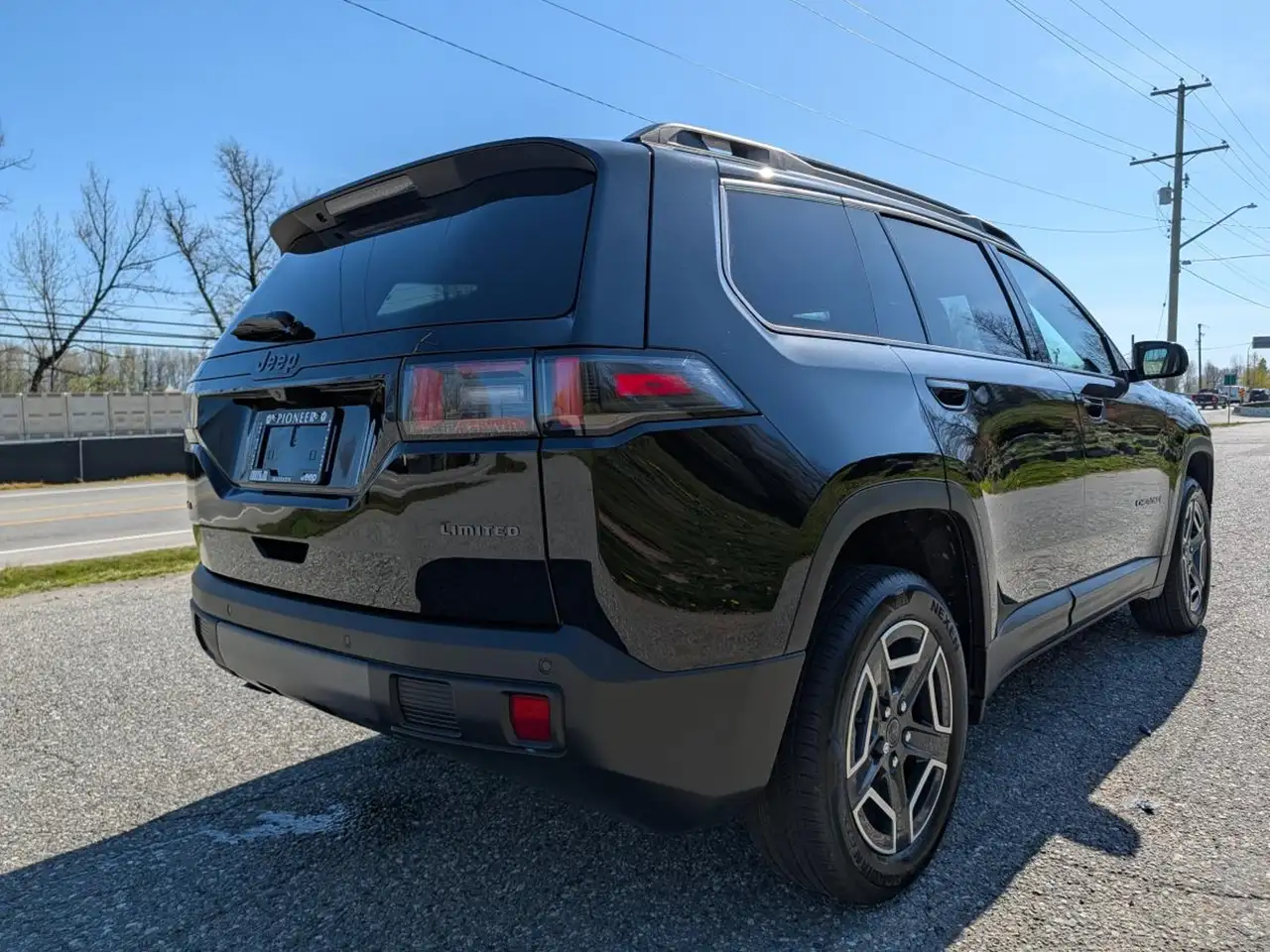 Jeep Cherokee снимка Jeep Cherokee