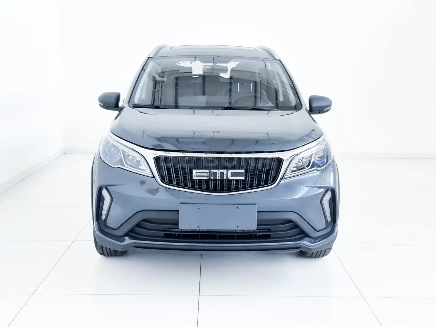 EMC QUATTRO 1.5 103cv cvt Серый - 2