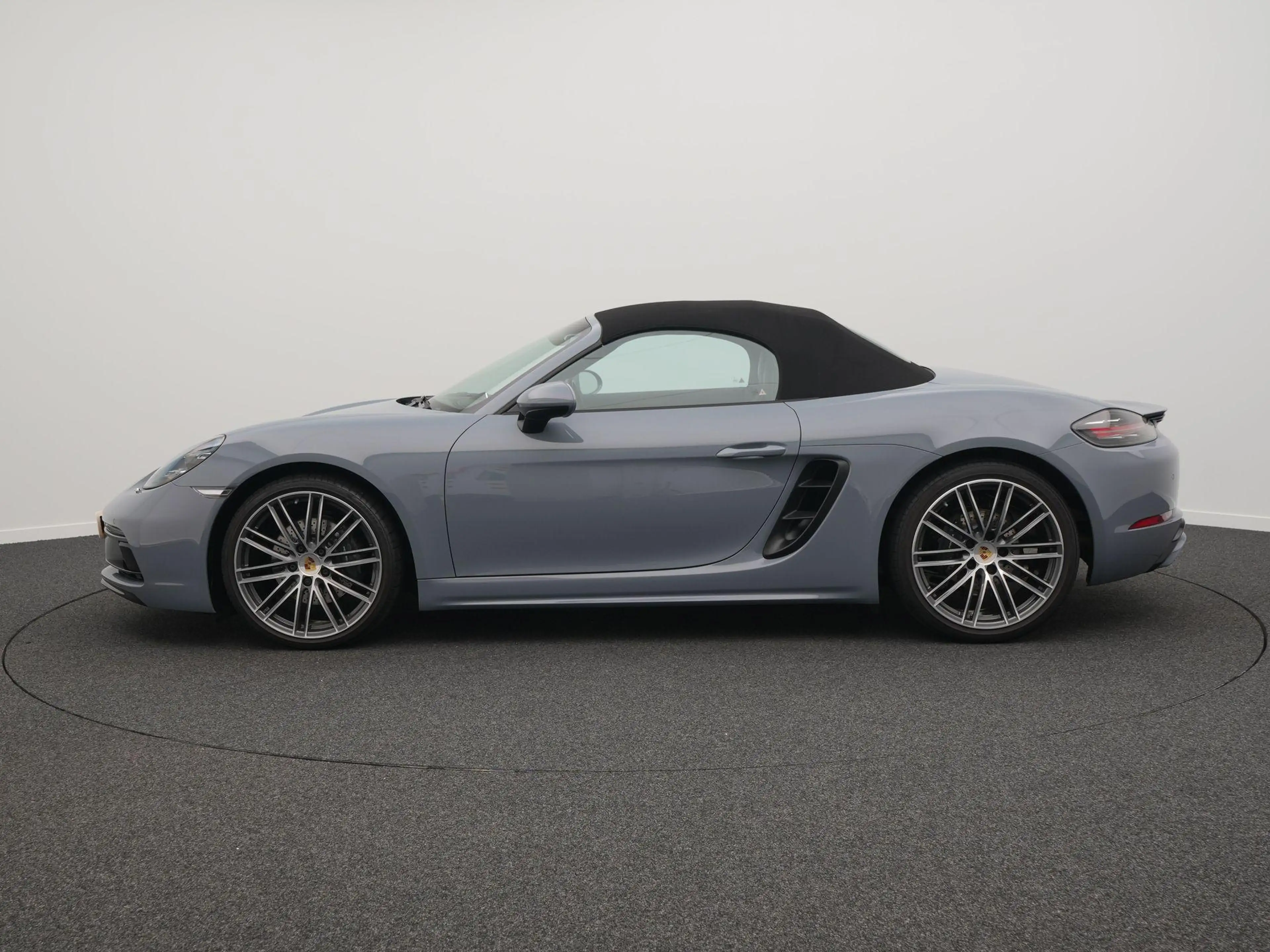 Porsche 718 Boxster — photo 2