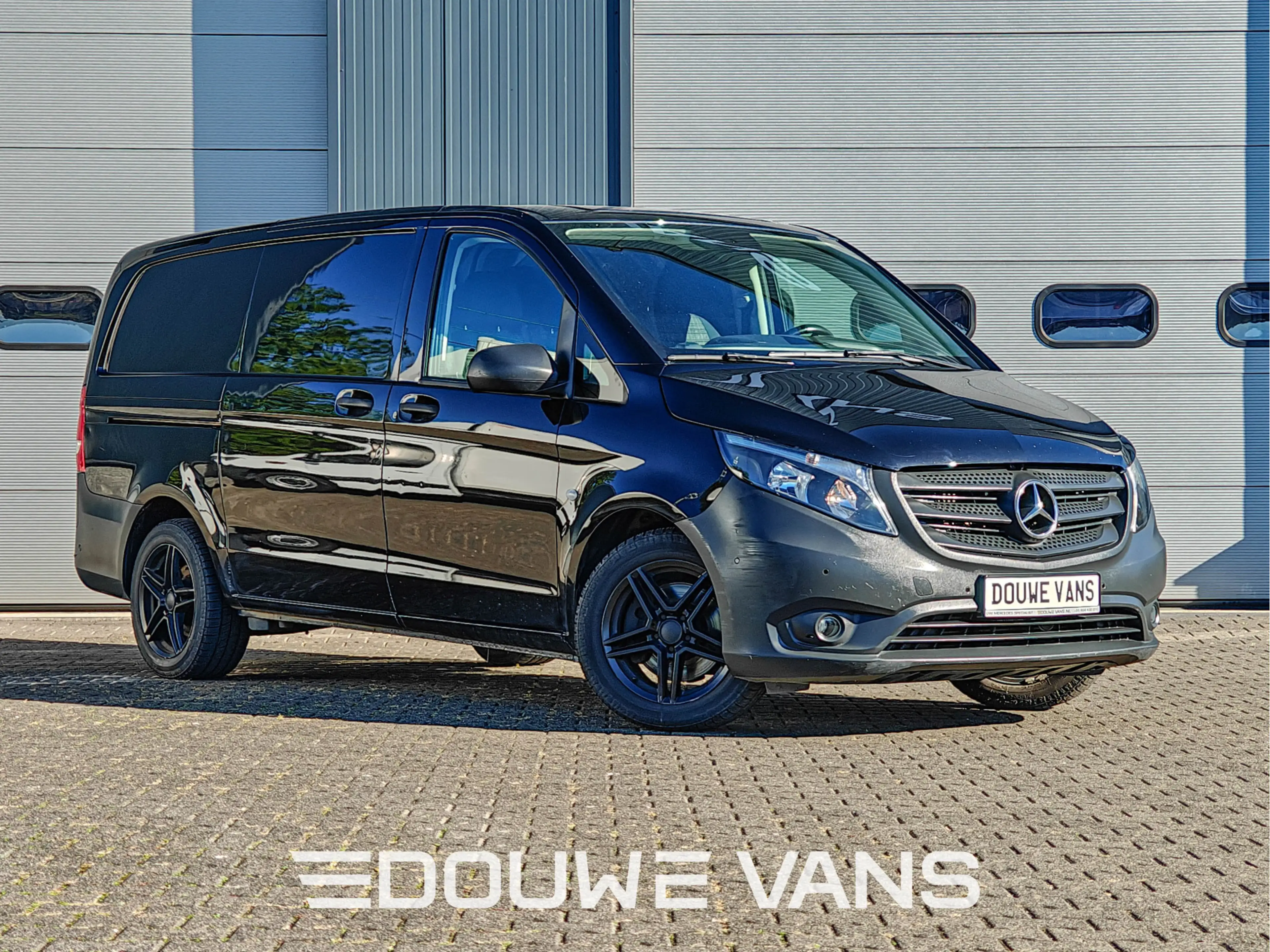 Mercedes-Benz Vito 119 L2 190 PK Airco Trekhaak Camera Inrichting Nav