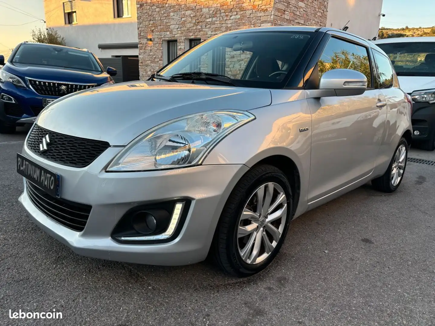Suzuki Swift III 1.3 DDIS 75 Pack 3P Gris - 1