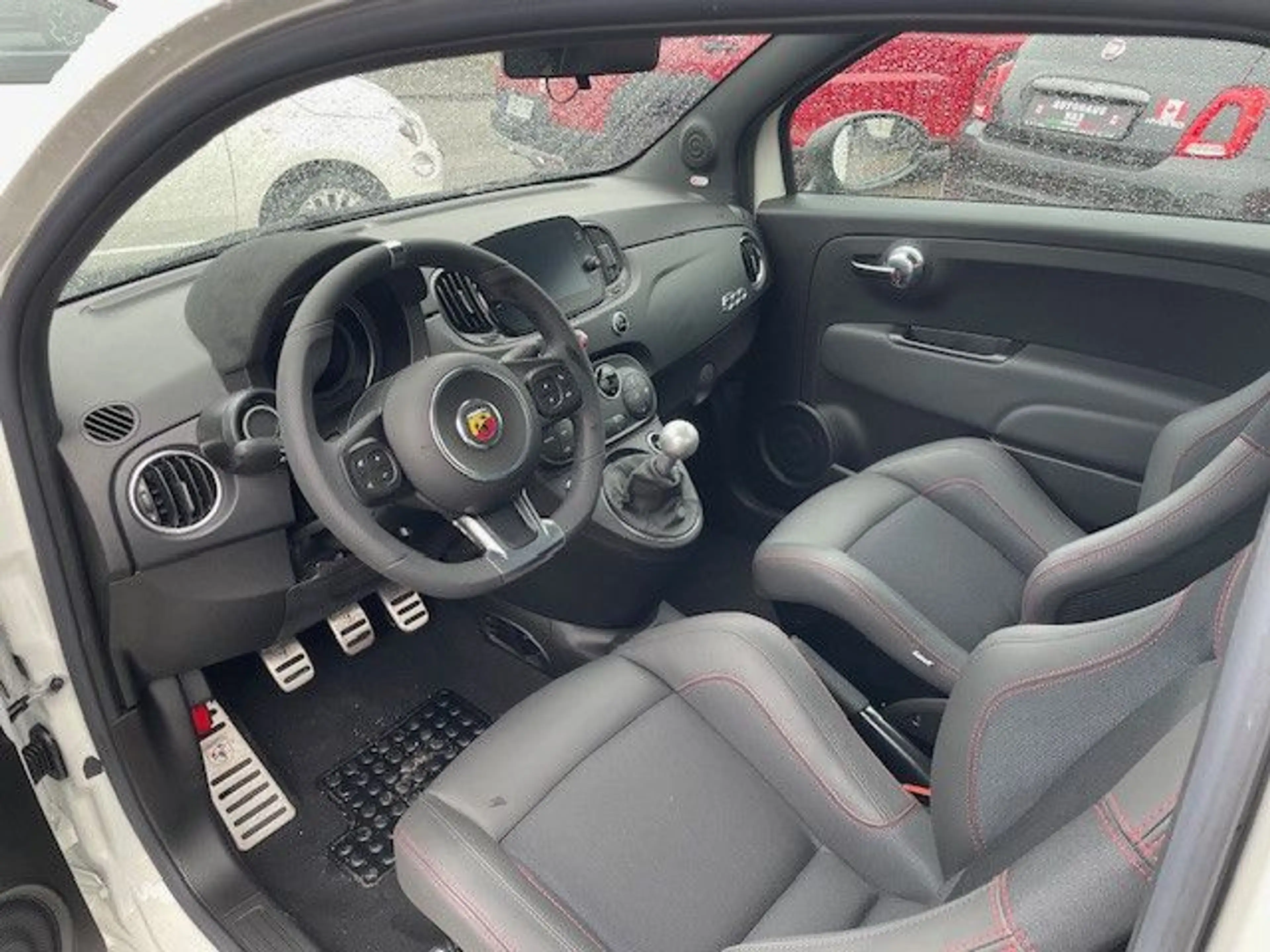 Abarth 500 595 Cabrio 1,4 T-Jet Competizione — photo 5
