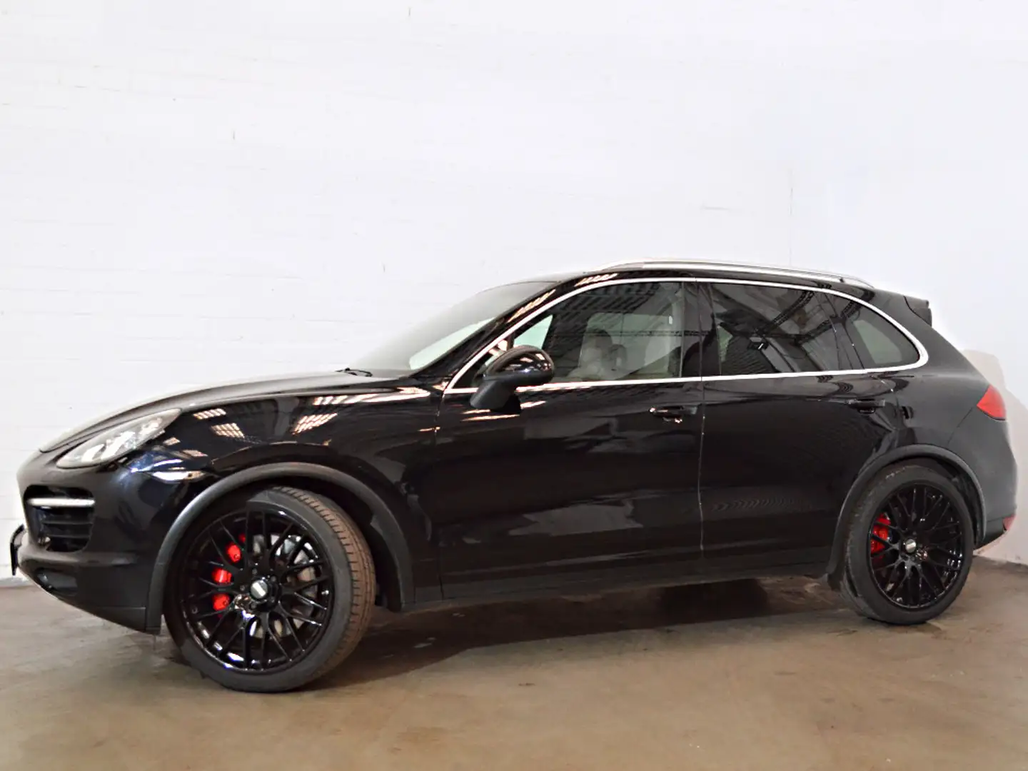 Porsche Cayenne Exclusive *22Zoll Sitzklima* Zwart - 2