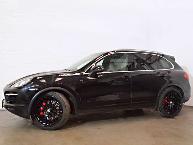 Porsche Cayenne Exclusive *22Zoll Sitzklima*