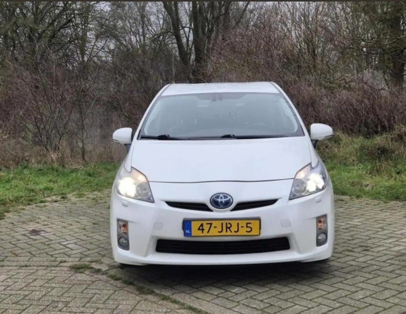Toyota Prius Prius 1.8 Executive bijela - 1