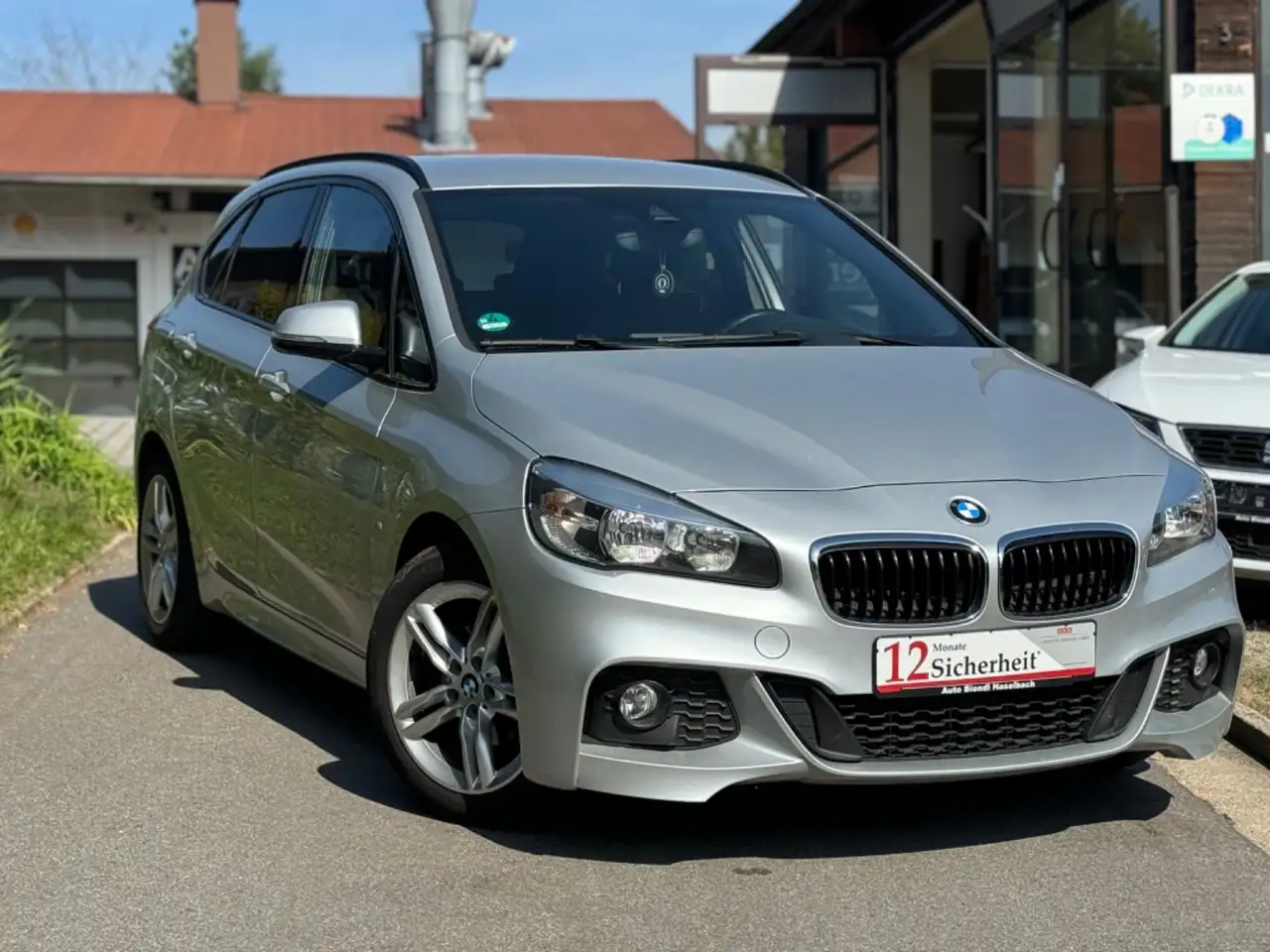 BMW 214