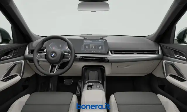 BMW X1 view 4