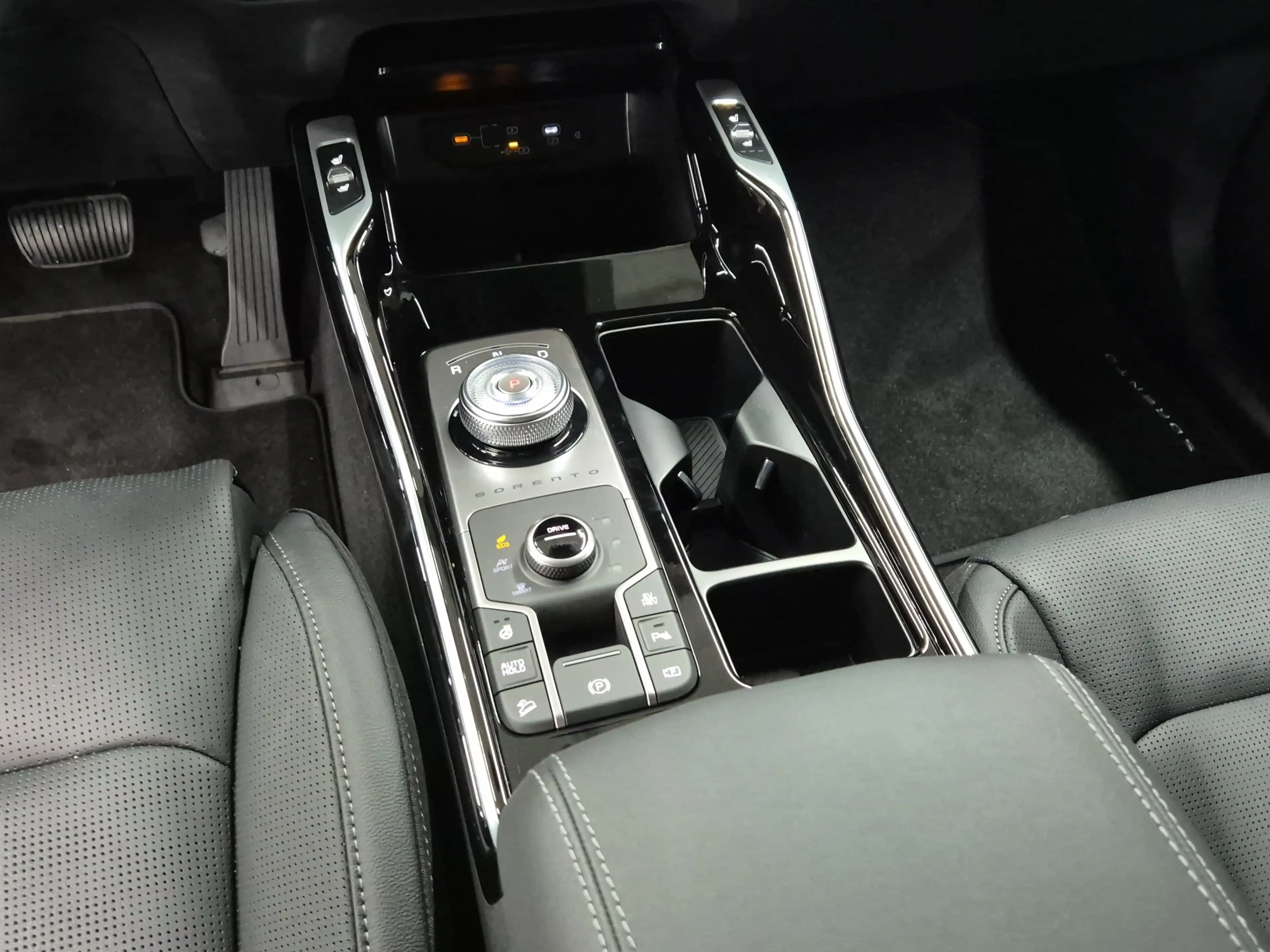 Kia Sorento PHEV AWD Plug&Ride ACC NAVI LED SHZ LEDER PANO *BI — photo 14