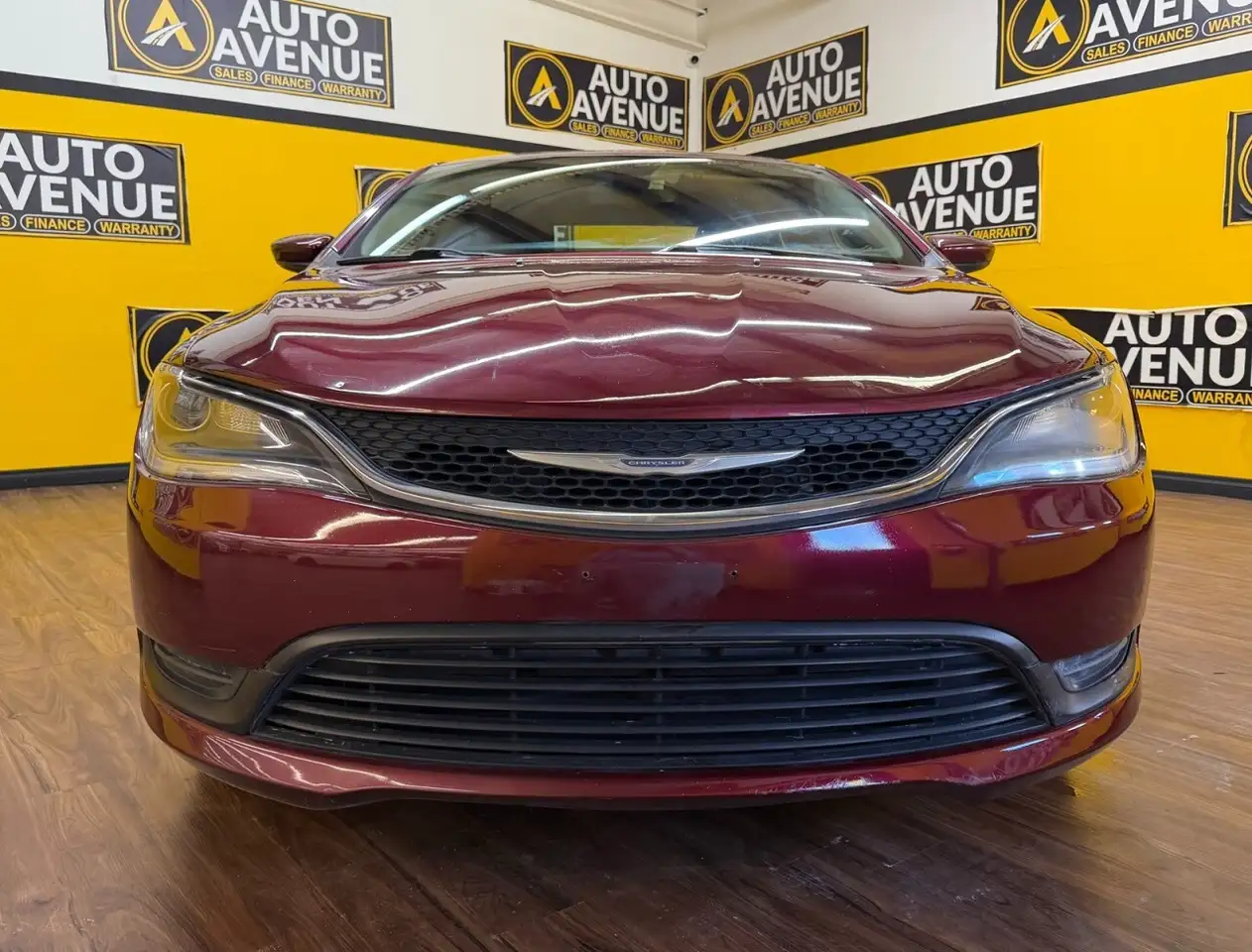 Chrysler 200 снимка Chrysler 200