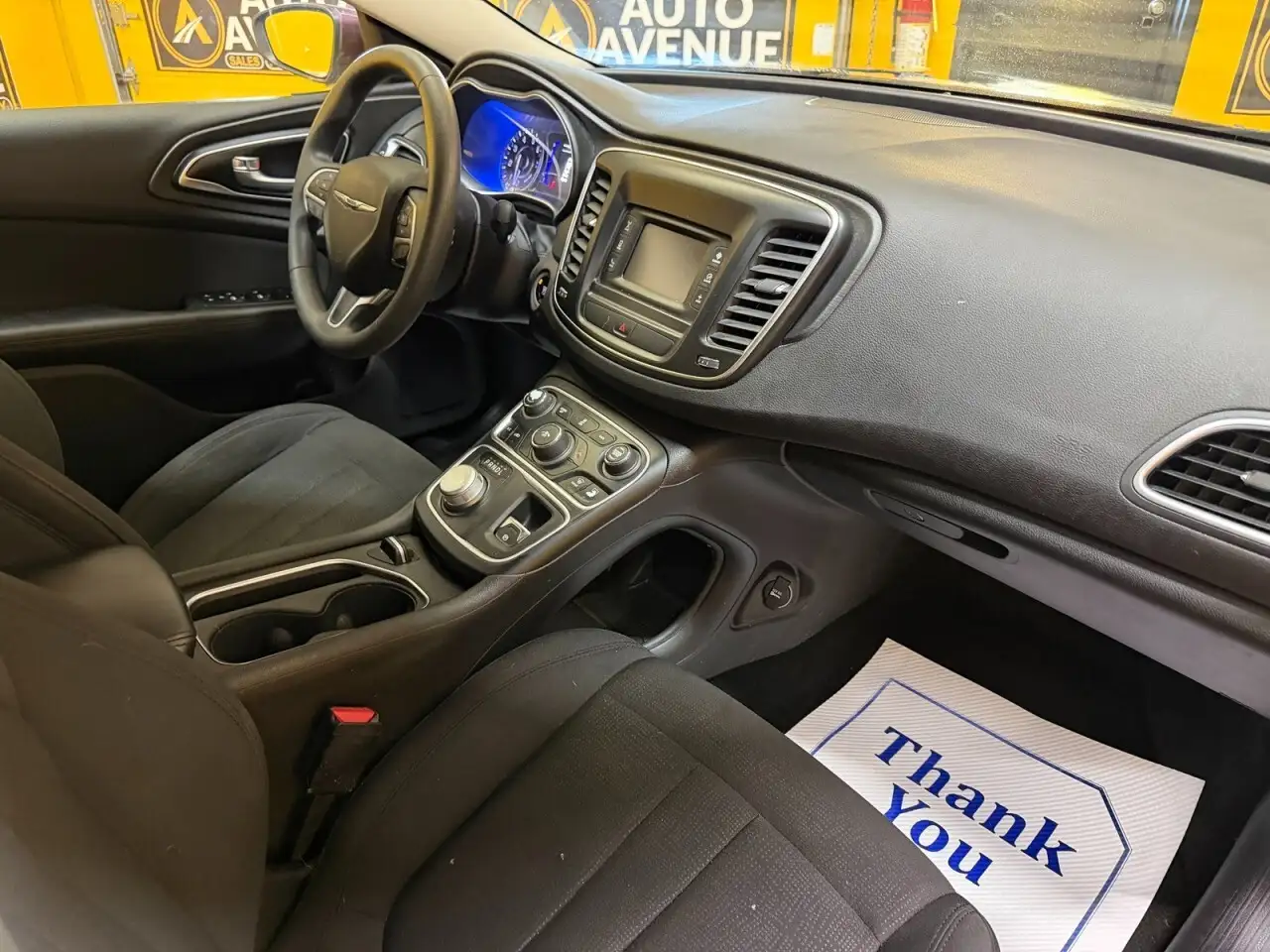 Chrysler 200 снимка Chrysler 200