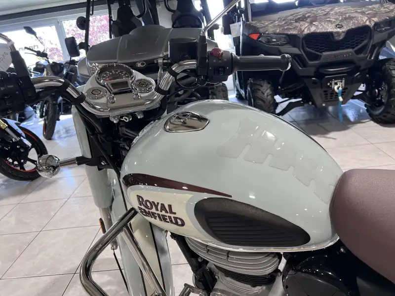 Royal Enfield Classic - foto 6