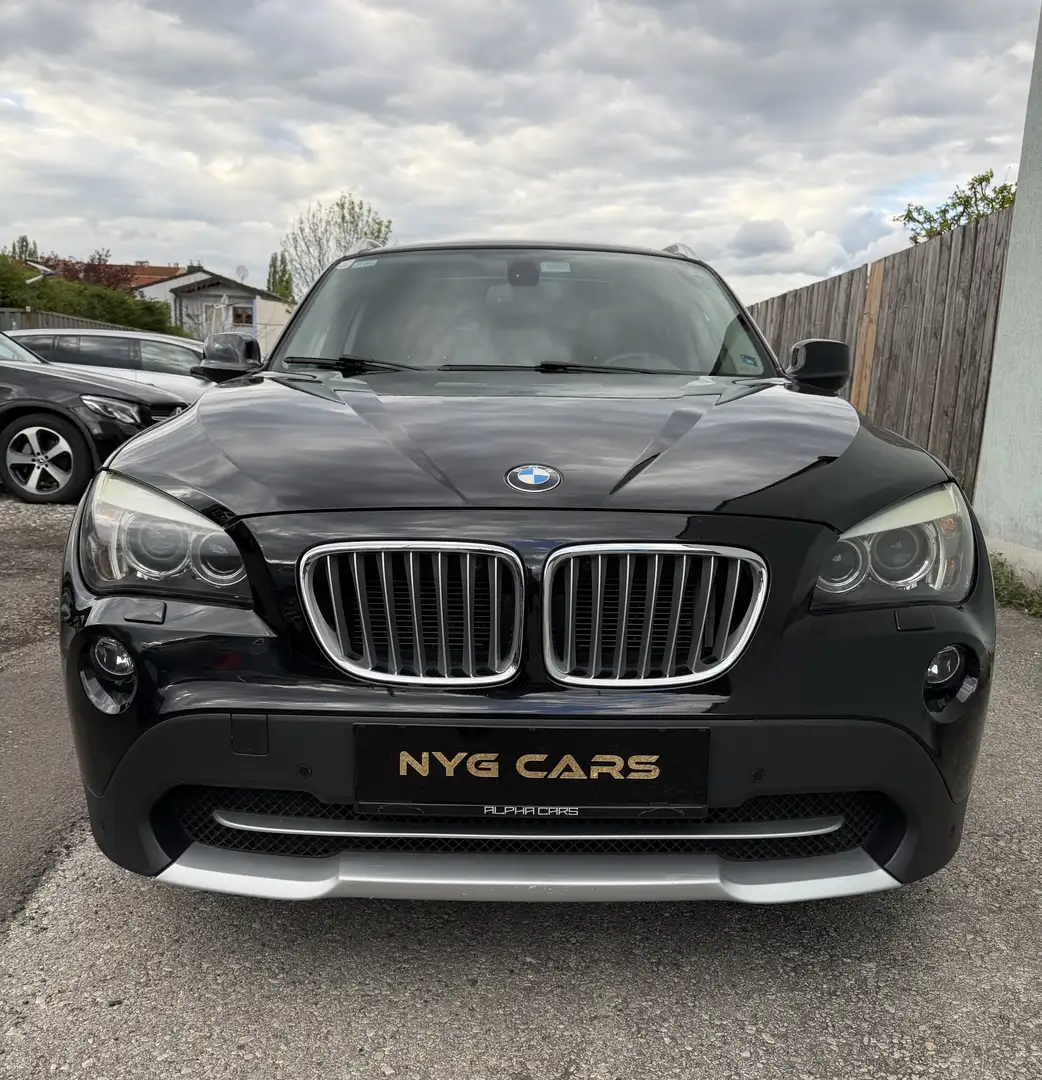 BMW X1 xDrive 23d Österreich Paket Aut. *PANO* - 1
