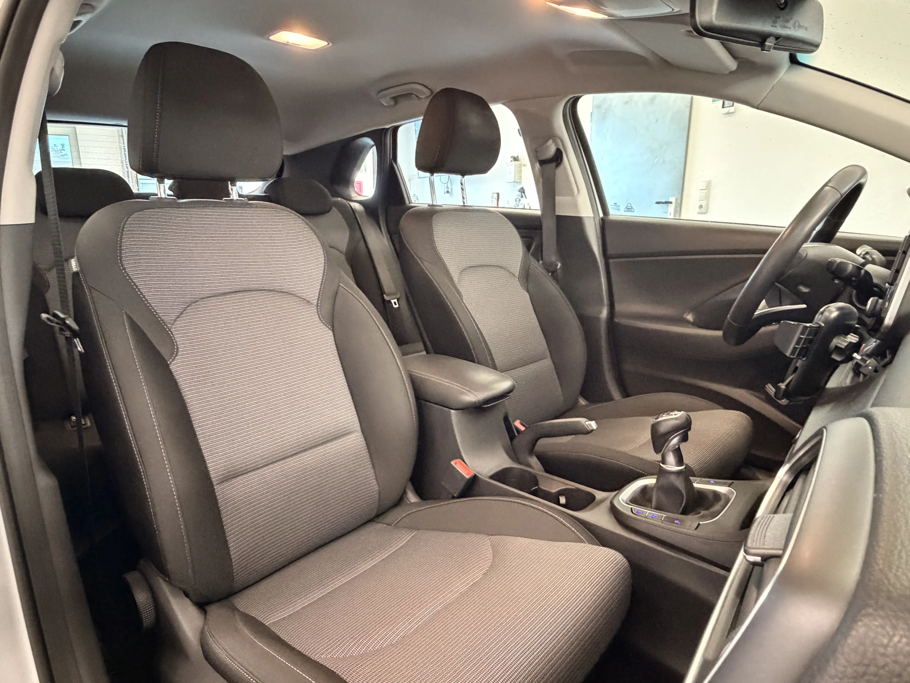 Hyundai i30 i30 1.0 T-GDI — photo 11