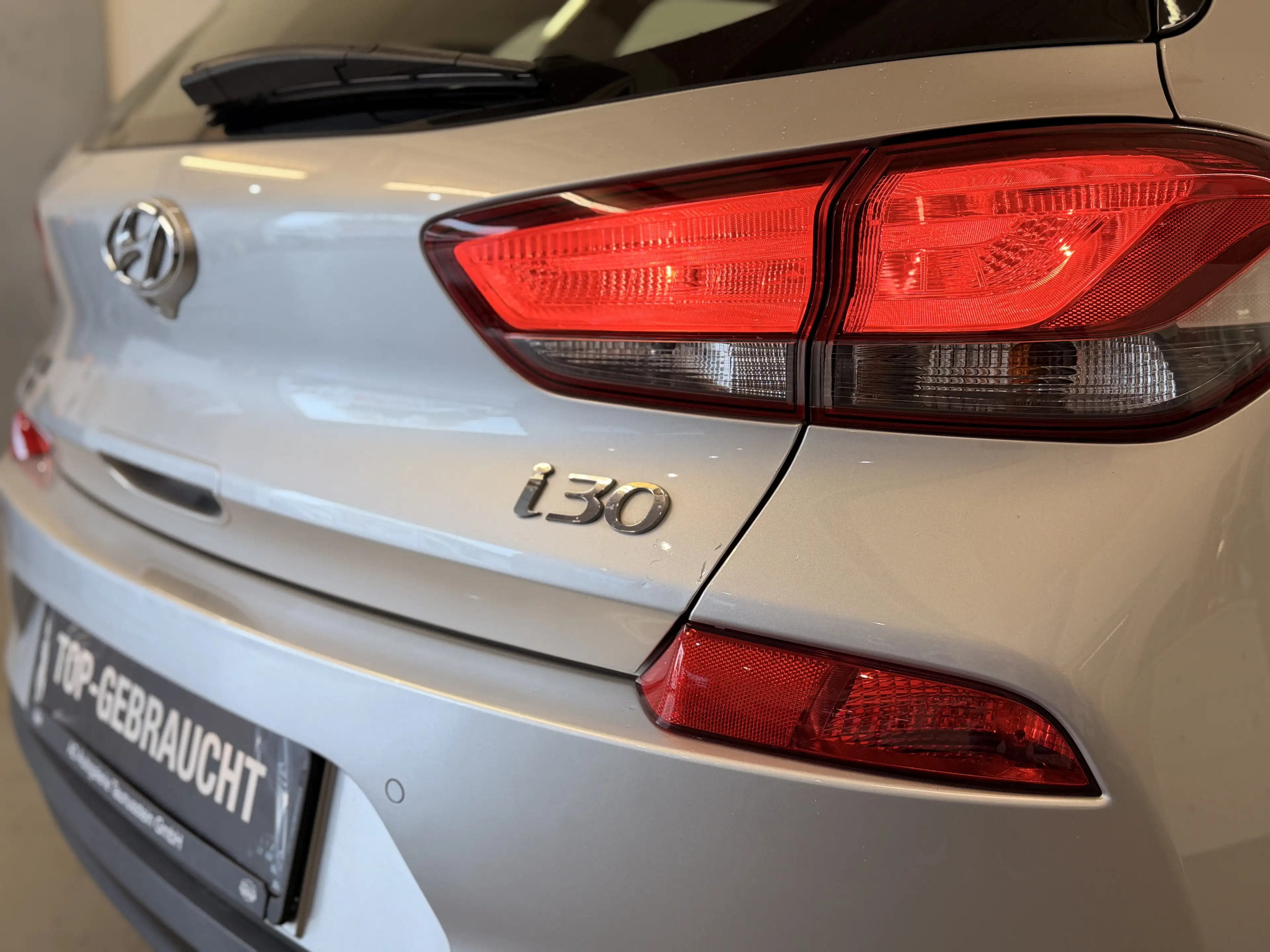 Hyundai i30 i30 1.0 T-GDI — photo 9