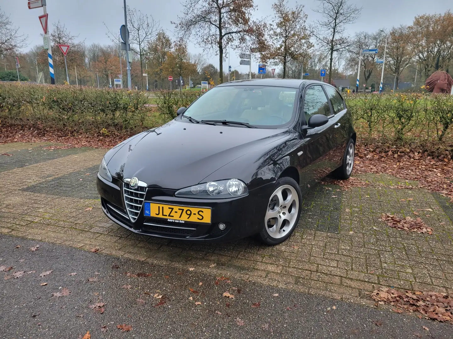 Alfa Romeo 147 2.0 Twin Spark Distinctive - 1
