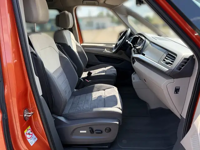 Volkswagen Multivan view 10