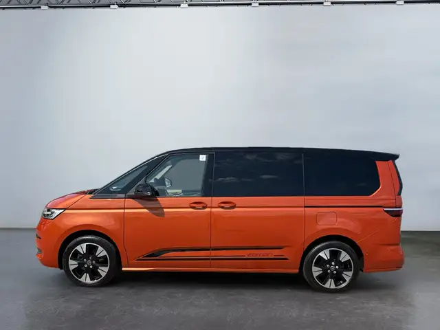 Volkswagen Multivan view 3