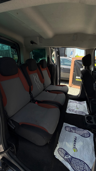 Peugeot Partner Partner Tepee 1.6 BlueHDi Style S — photo 9