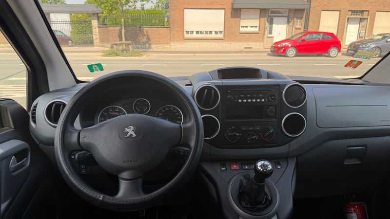 Peugeot Partner Partner Tepee 1.6 BlueHDi Style S — photo 8