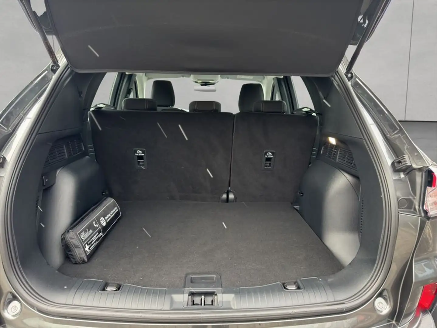 Ford Kuga 1.5 EcoBoost COOL&CONNECT Winterpaket Gris - 2