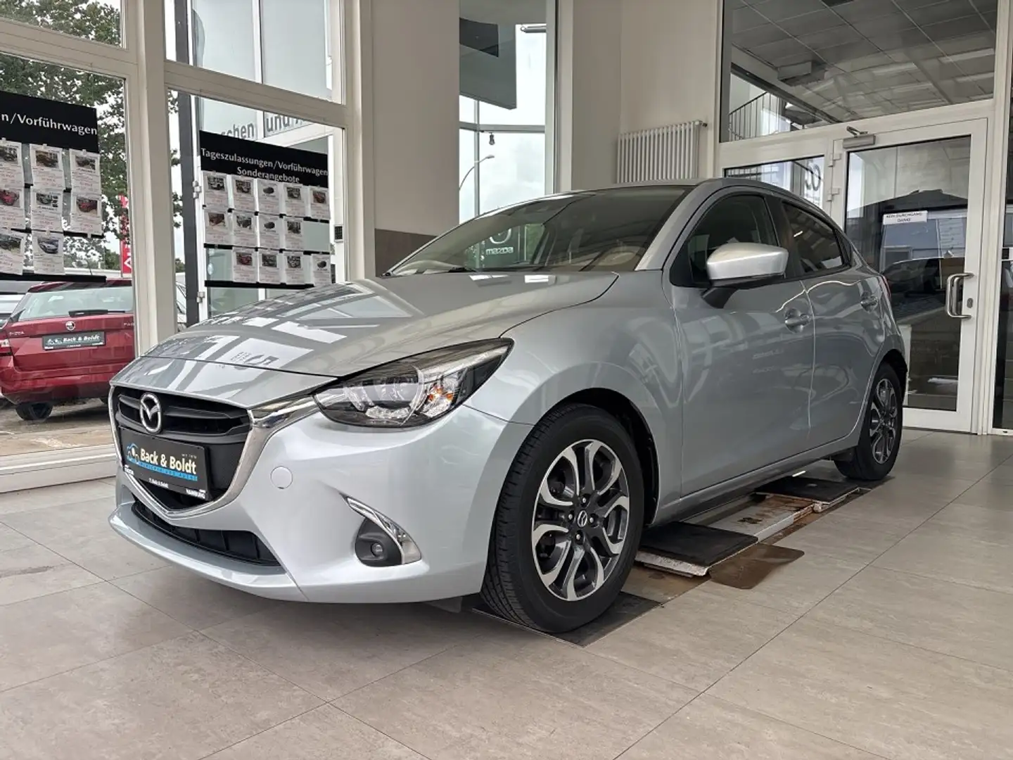 Mazda 2 Kizoku 1.5i EPH+KAMERA+VOLL LED+NAVI+KLIMAAT Argintiu - 2