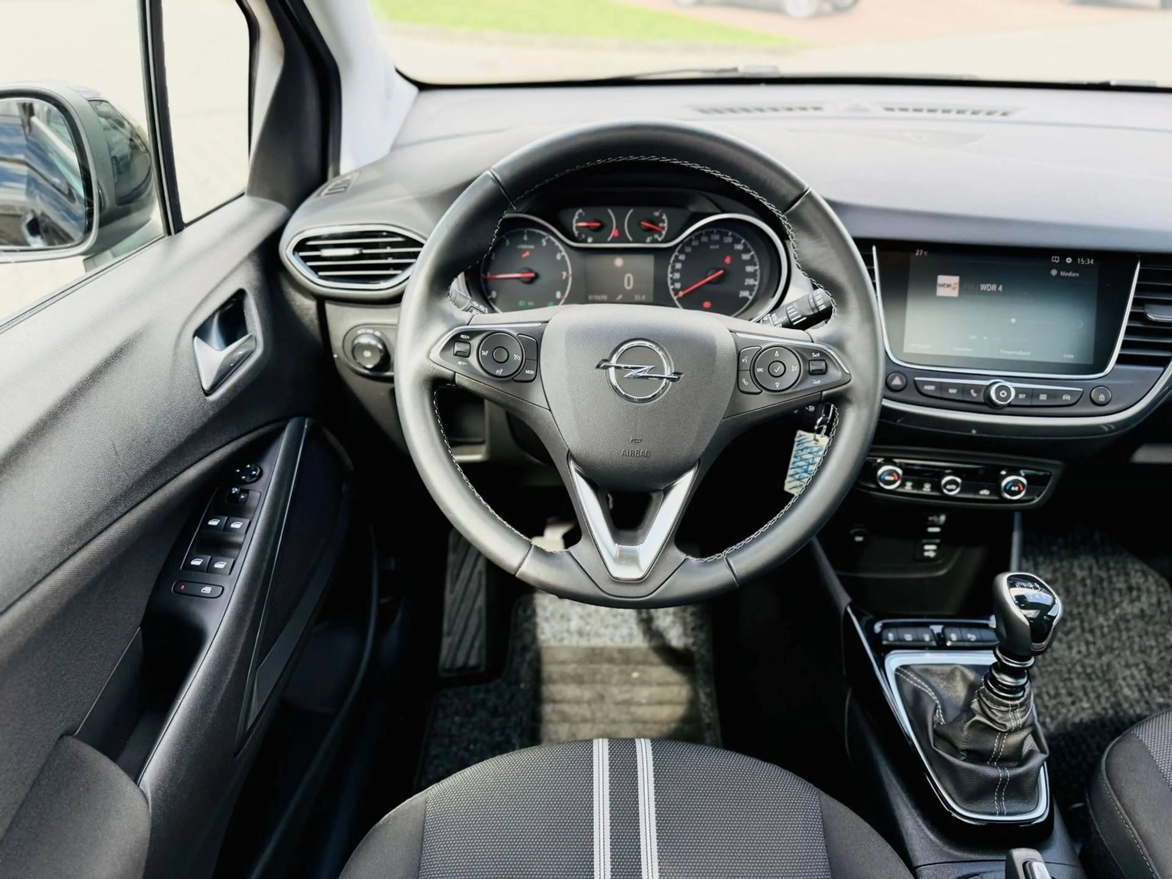 Opel Crossland X 1,2 T ELEG., Navi, Panod, LED, RFK, PTS, Tot, Spur — photo 13