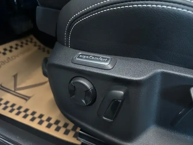 Volkswagen Passat view 21
