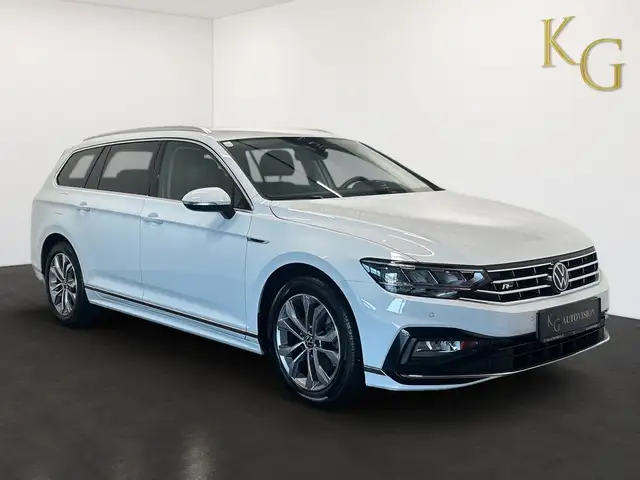 Volkswagen Passat view 10