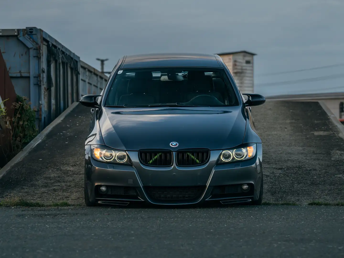 BMW 318 318d Grau - 2