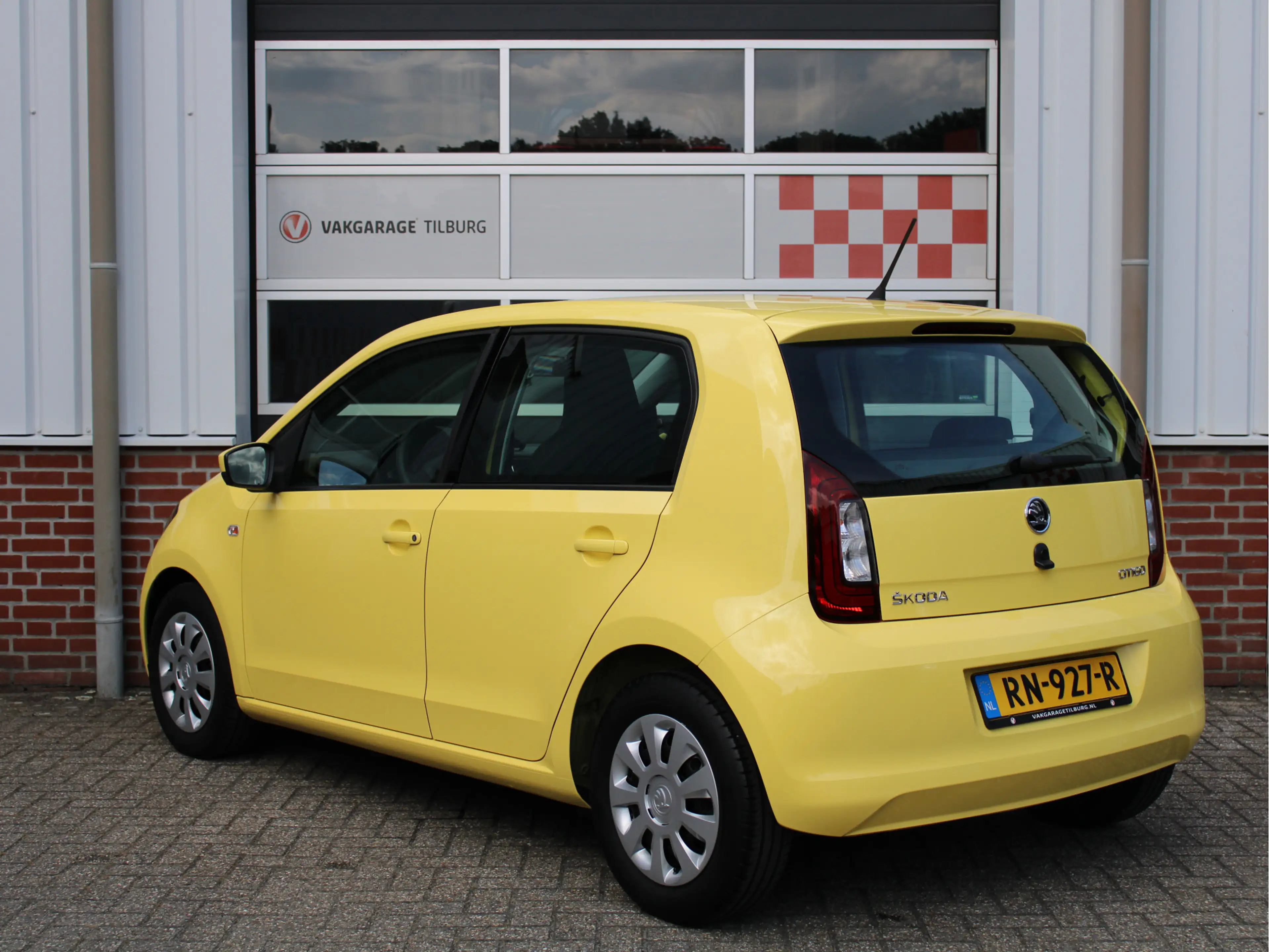 Skoda Citigo 1.0 Greentech Ambition CruiseControl/Bluetooth/Air — photo 3