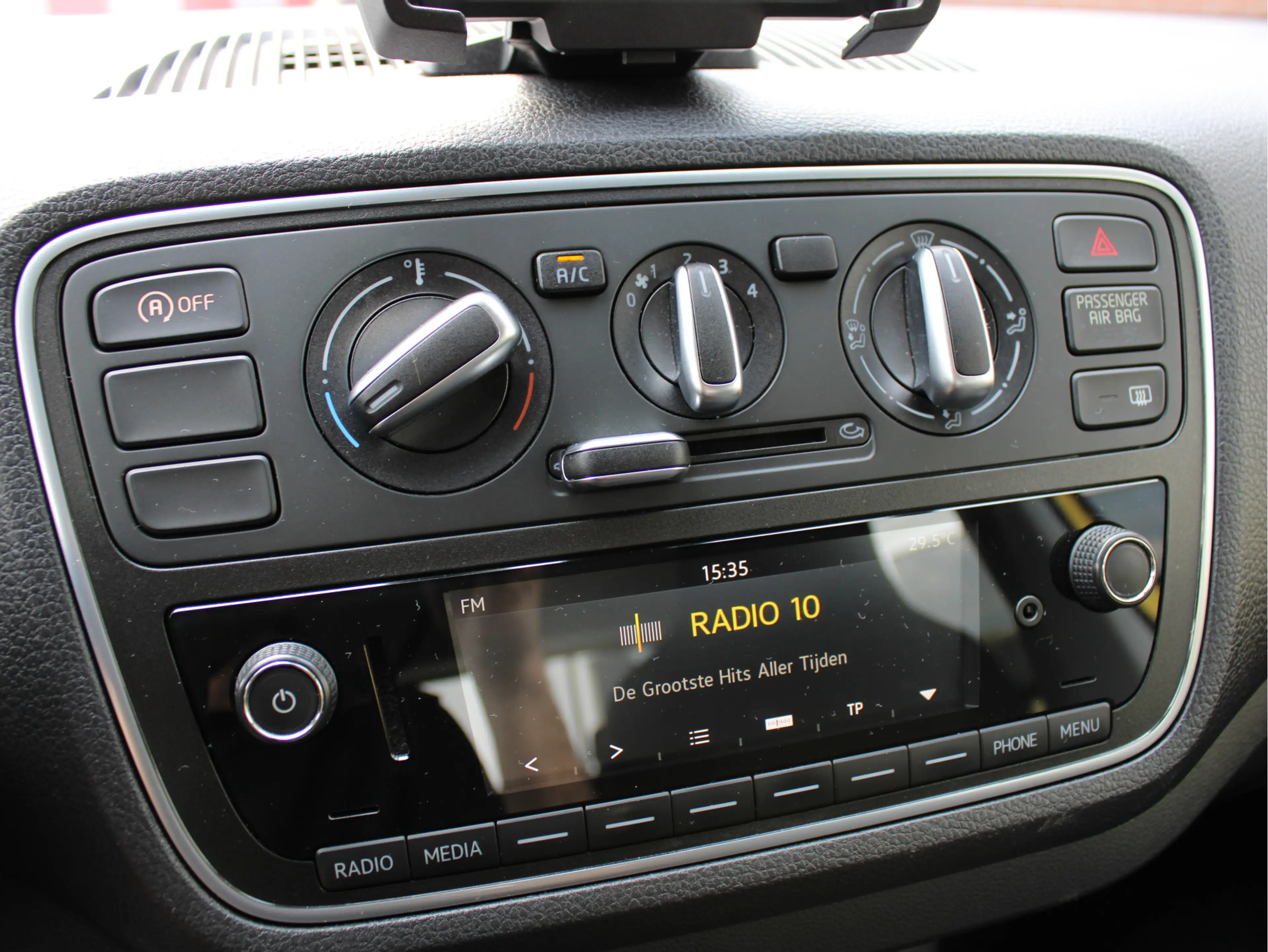 Skoda Citigo 1.0 Greentech Ambition CruiseControl/Bluetooth/Air — photo 14