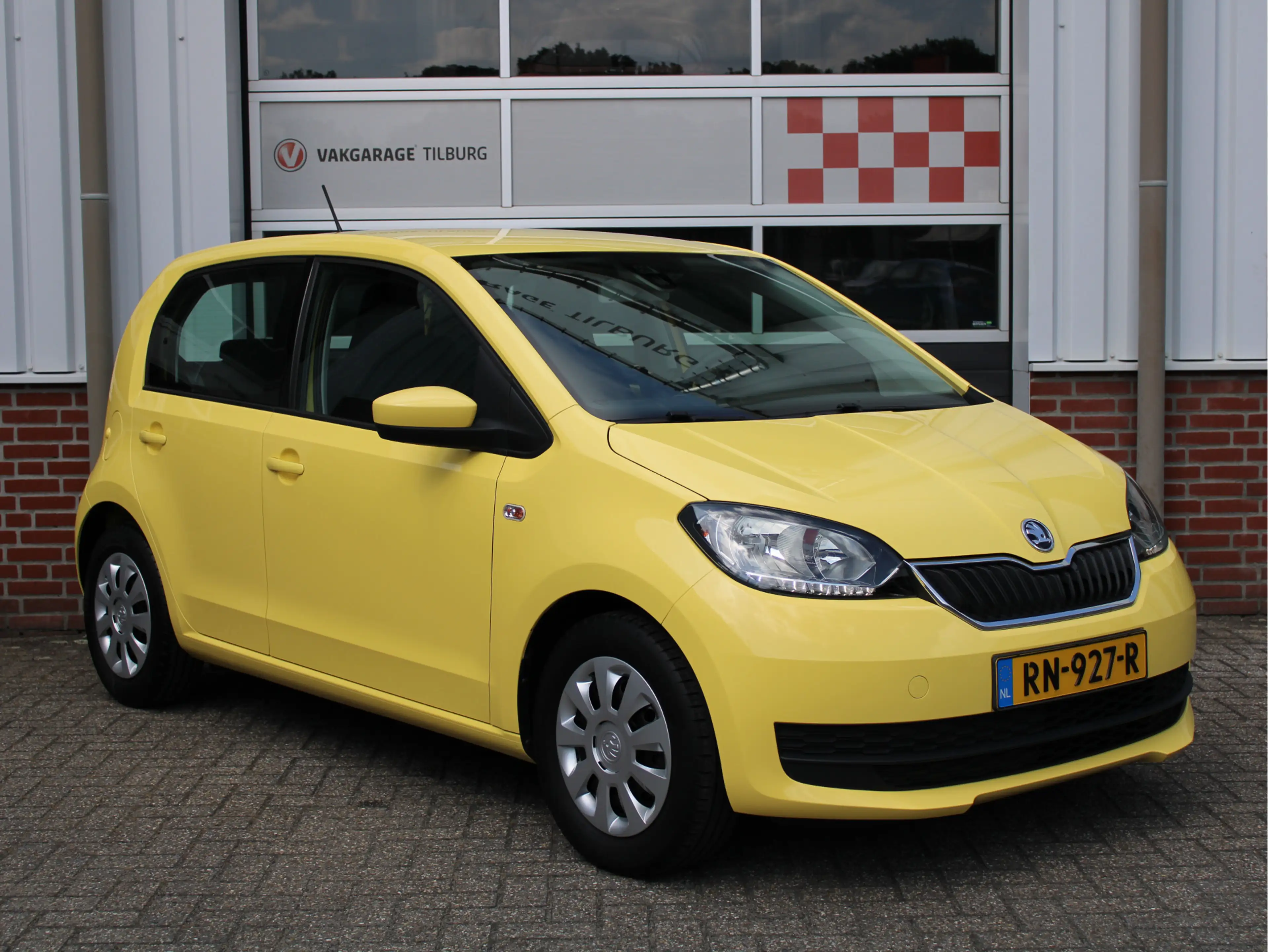 Skoda Citigo 1.0 Greentech Ambition CruiseControl/Bluetooth/Air — photo 2