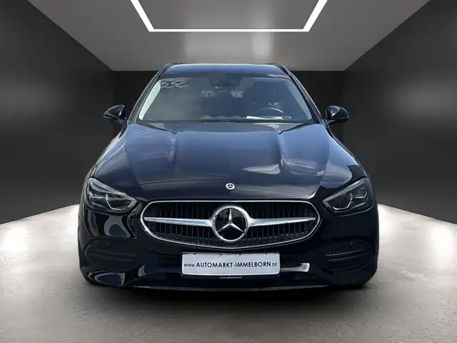 Mercedes-Benz C-Class view 8